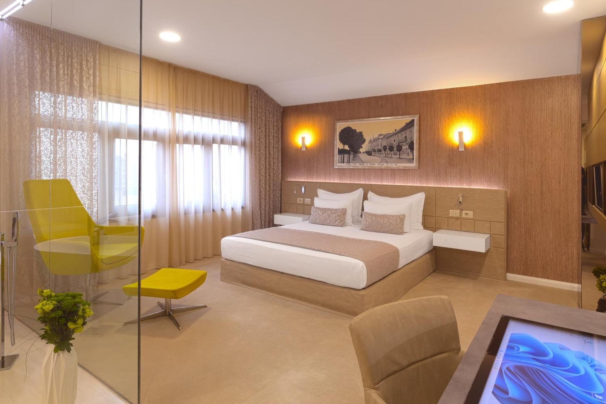 Hotel Vila Class Satu Mare Eksteriør billede